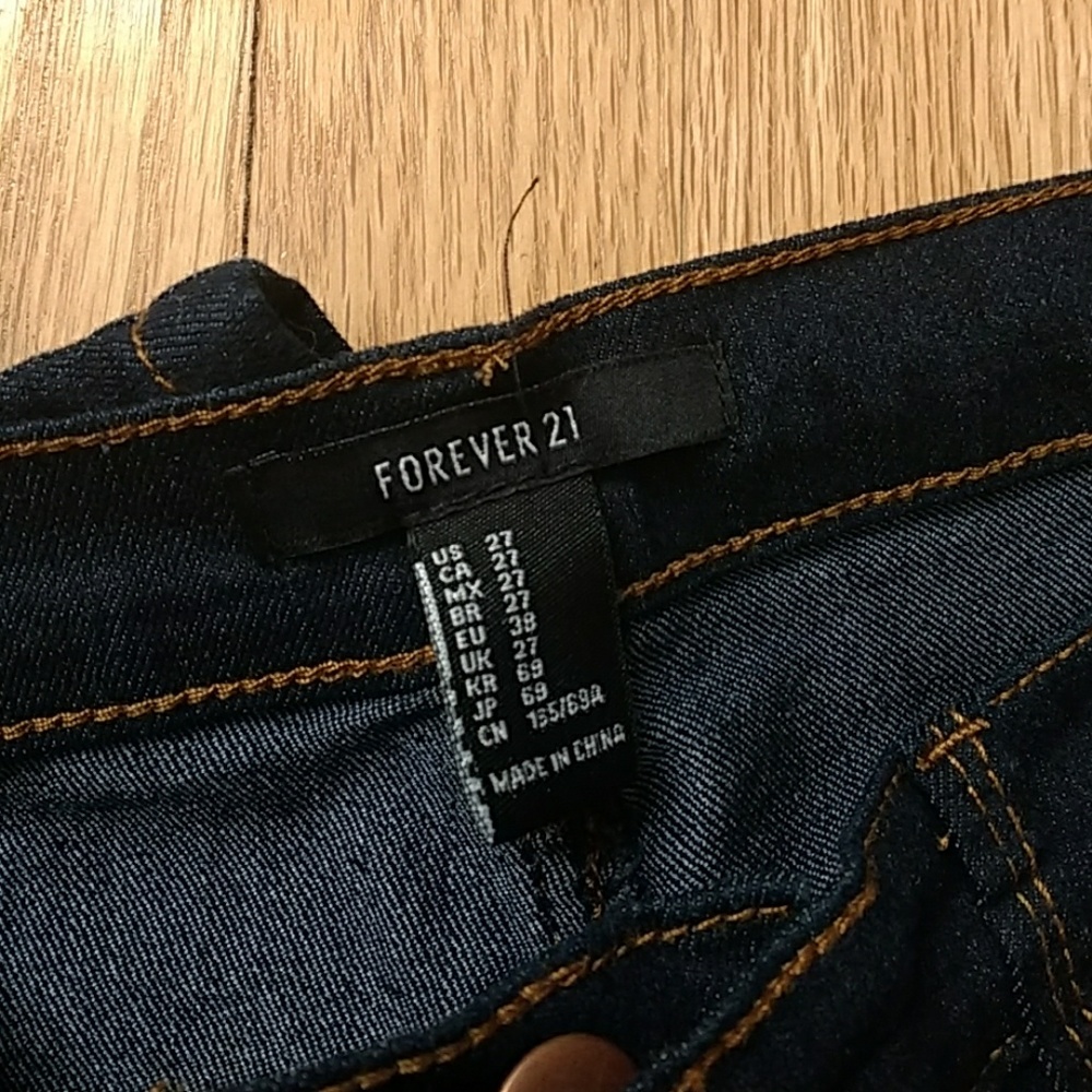 Forever 21 dark wash jegging - Picture 2 of 5